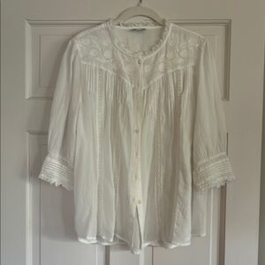 Elegant White Lace Blouse